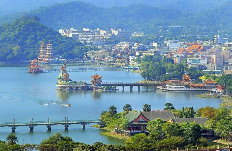 Đầm Liên Trì (Lotus Pond) – Cao Hùng