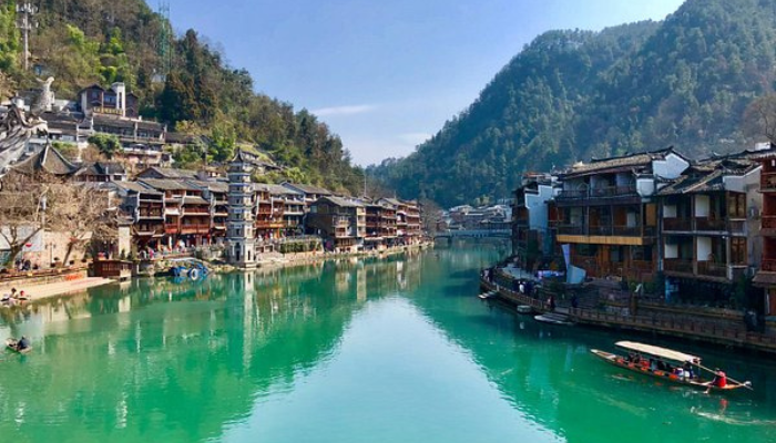 phượng hoàng cổ trấn