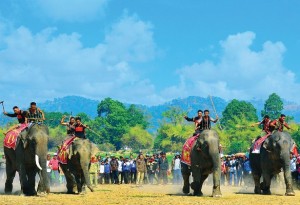 HÀ NỘI - BUÔN MÊ THUẬT - PLEIKU - KONTUM ( TÂY NGUYÊN)